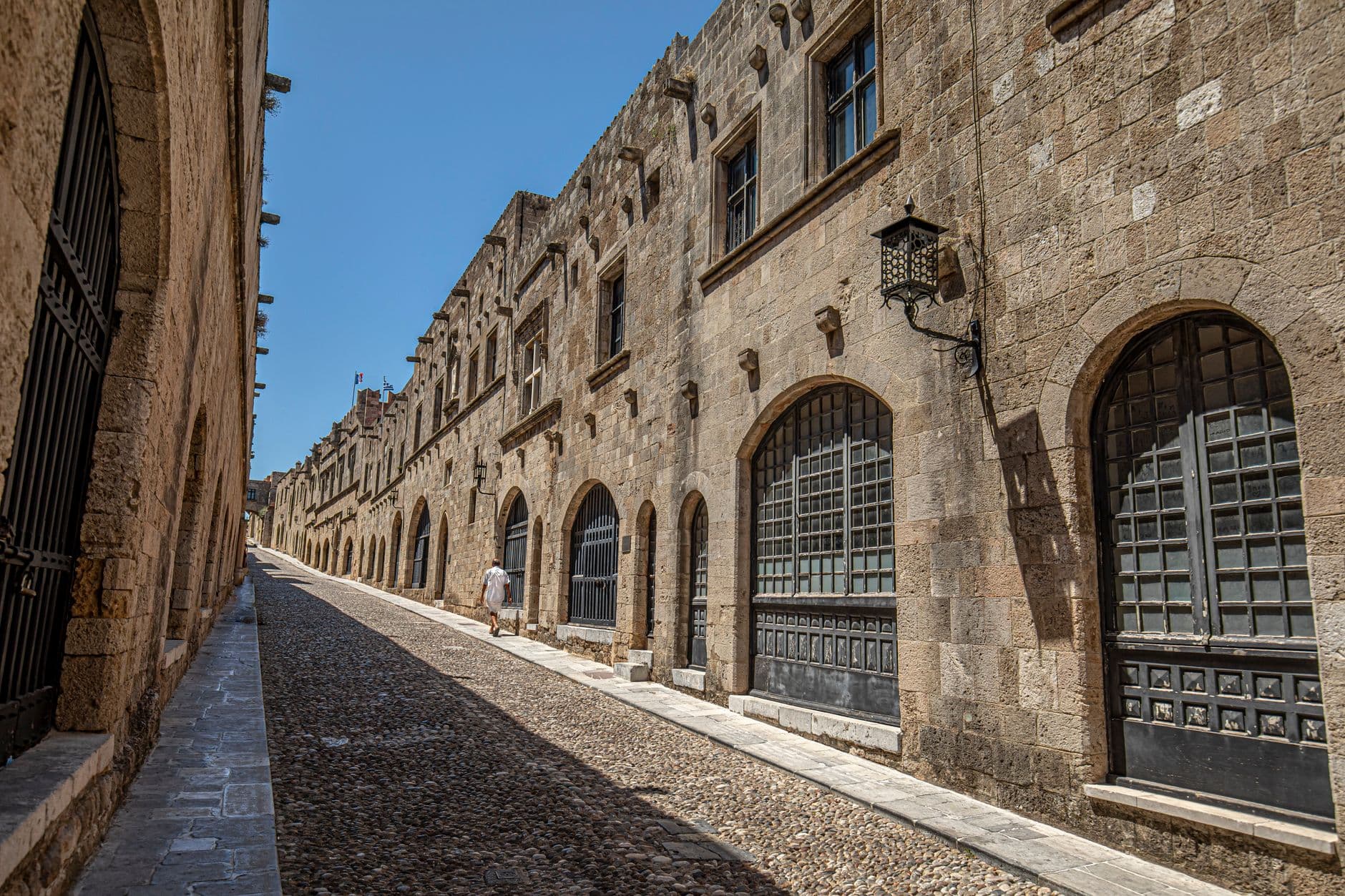 Photographie de Rhodes : rue des Chevaliers, crédit Pexels disponible dans les crédits photographiques
